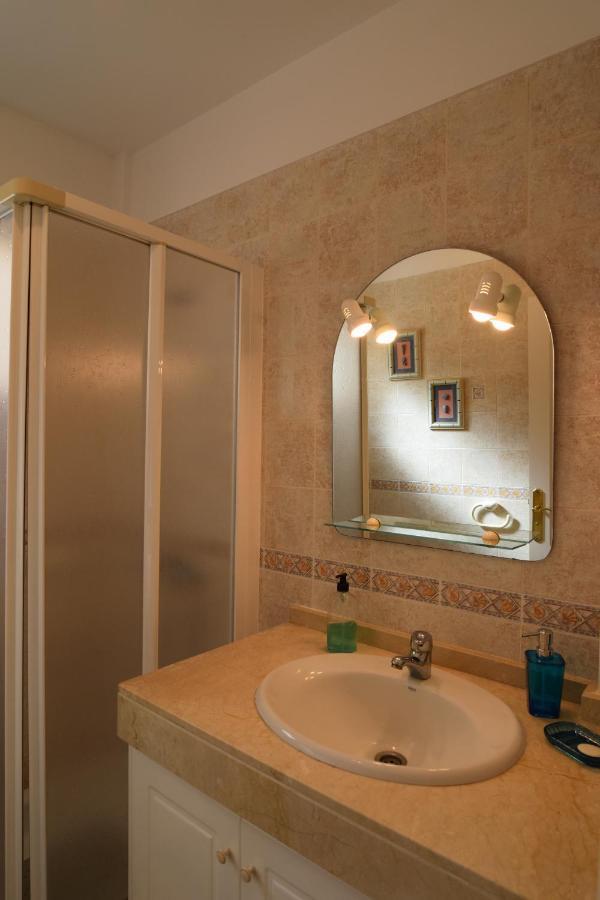 Colonial Suite Адехе Экстерьер фото